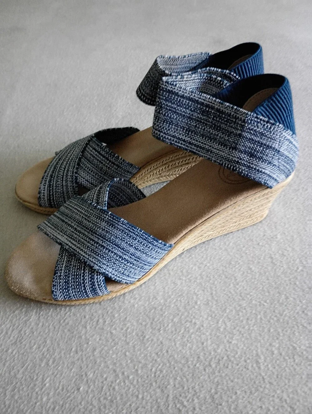 Charleston Shoe Co. Cannon Denim Wedge Espadrille Sandals Size 7